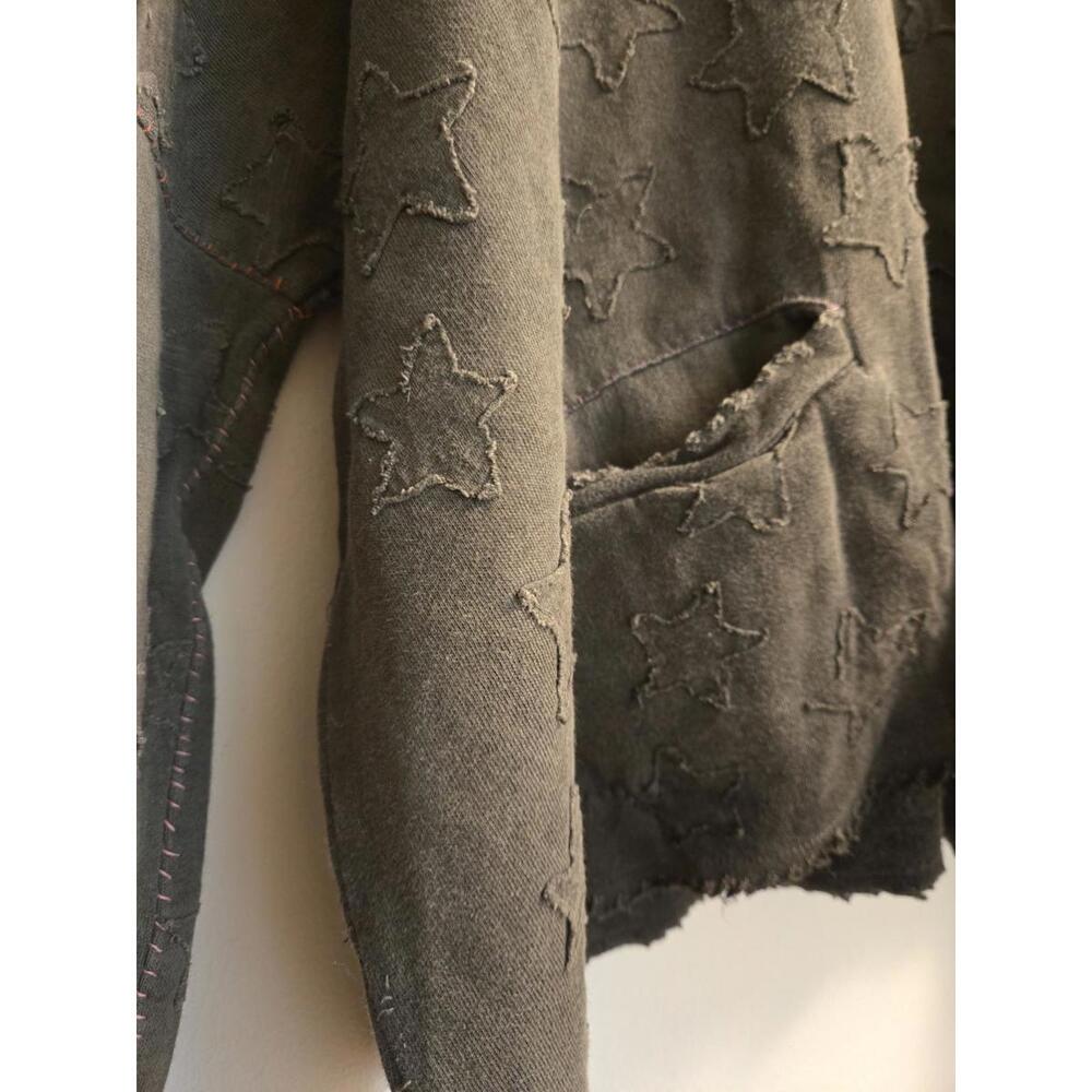 Magnolia Pearl Star Applique Fritza Hoodie - Picture 5 of 8